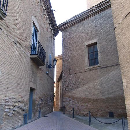 Hospederia De Alesves Hotel Villafranca Exterior photo