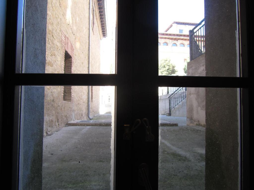 Hospederia De Alesves Hotel Villafranca Room photo