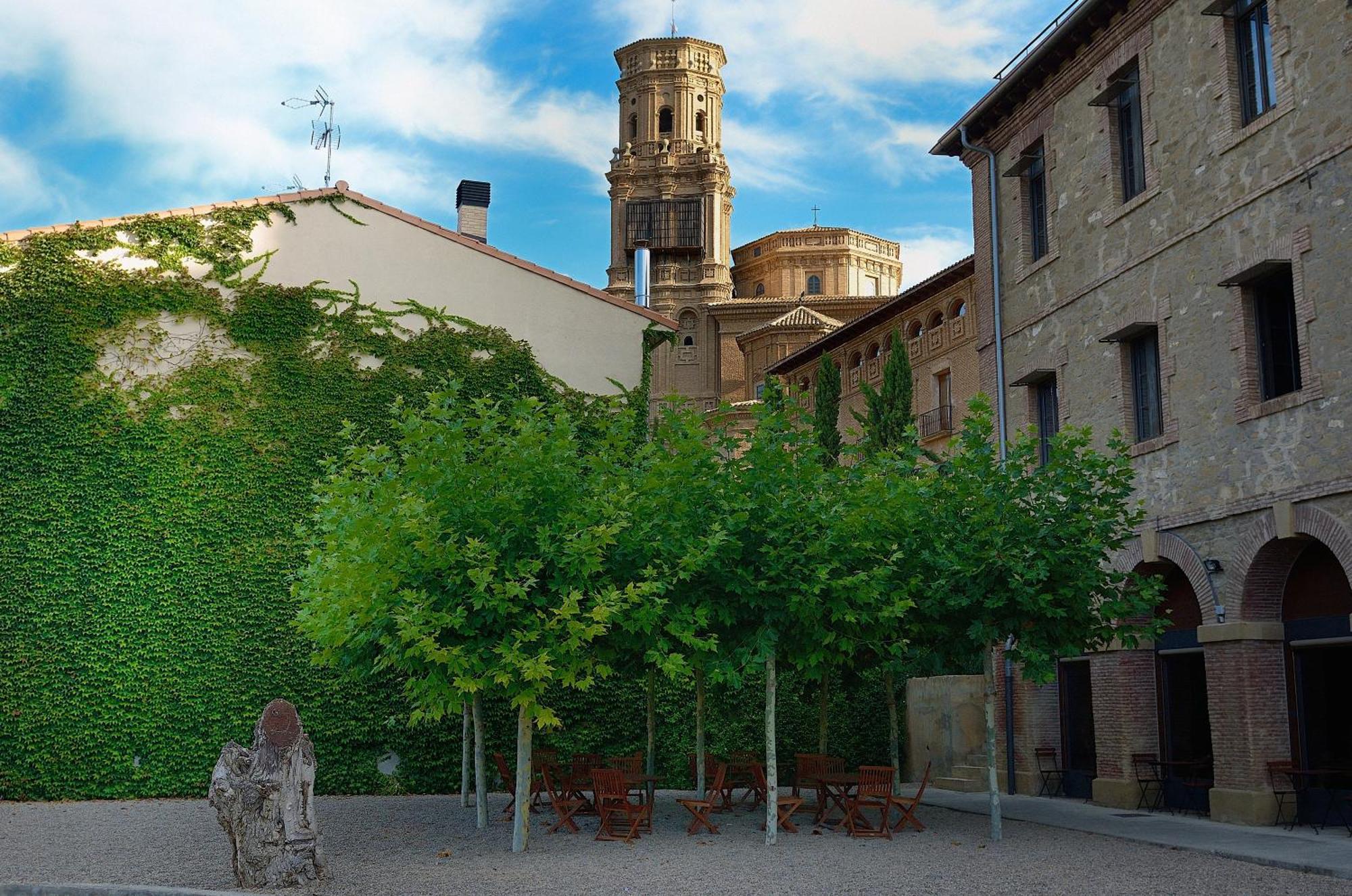 Hospederia De Alesves Hotel Villafranca Exterior photo