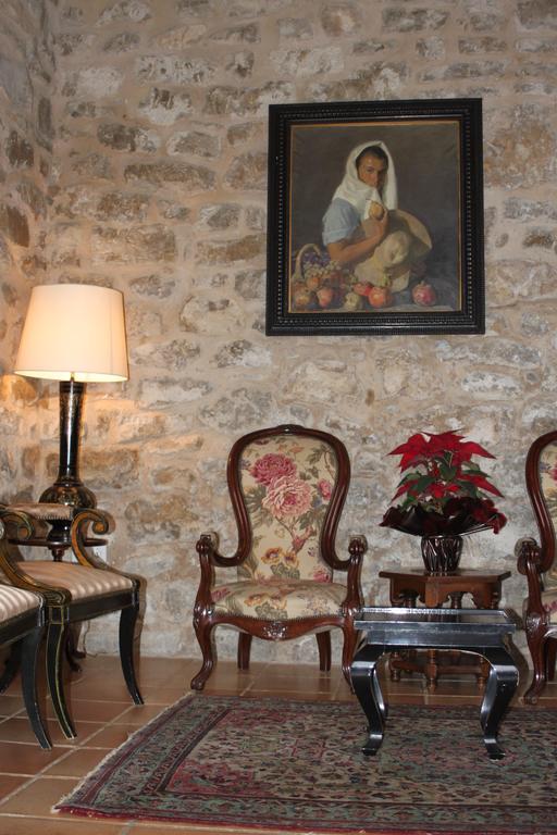 Hospederia De Alesves Hotel Villafranca Exterior photo
