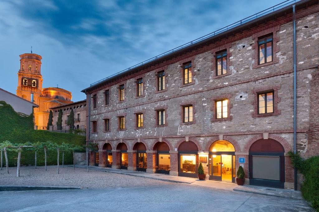 Hospederia De Alesves Hotel Villafranca Exterior photo